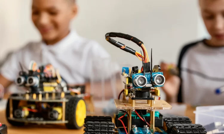 children-making-robot