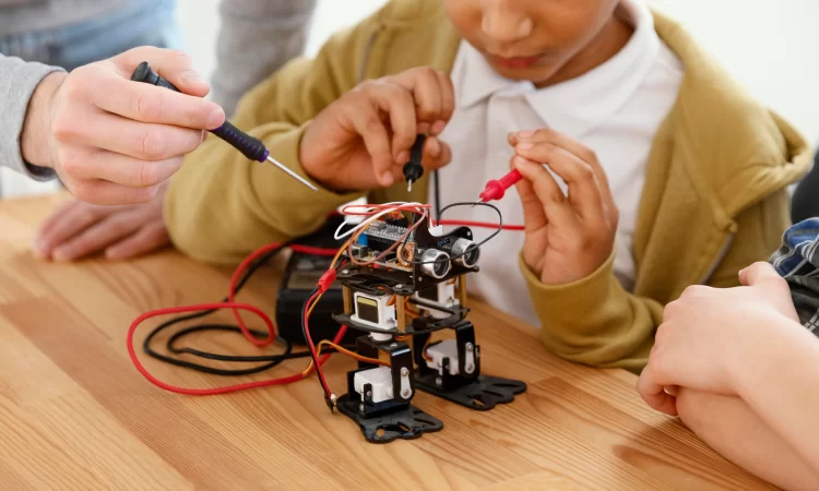 close-up-making-robots